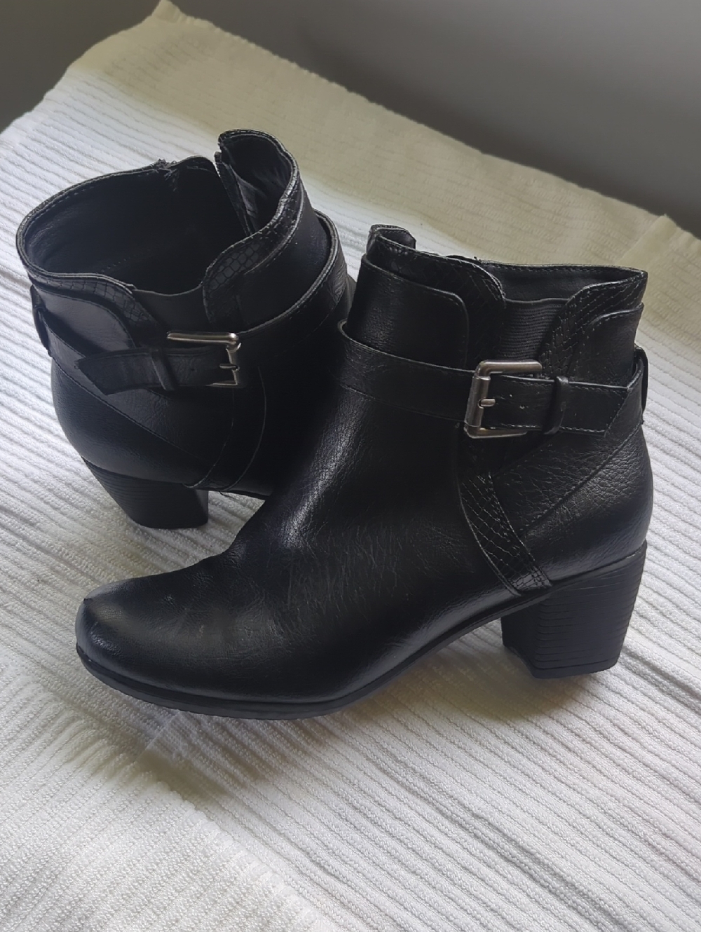 Size 7W Black Women's Ankle Boots with Buckle Detail